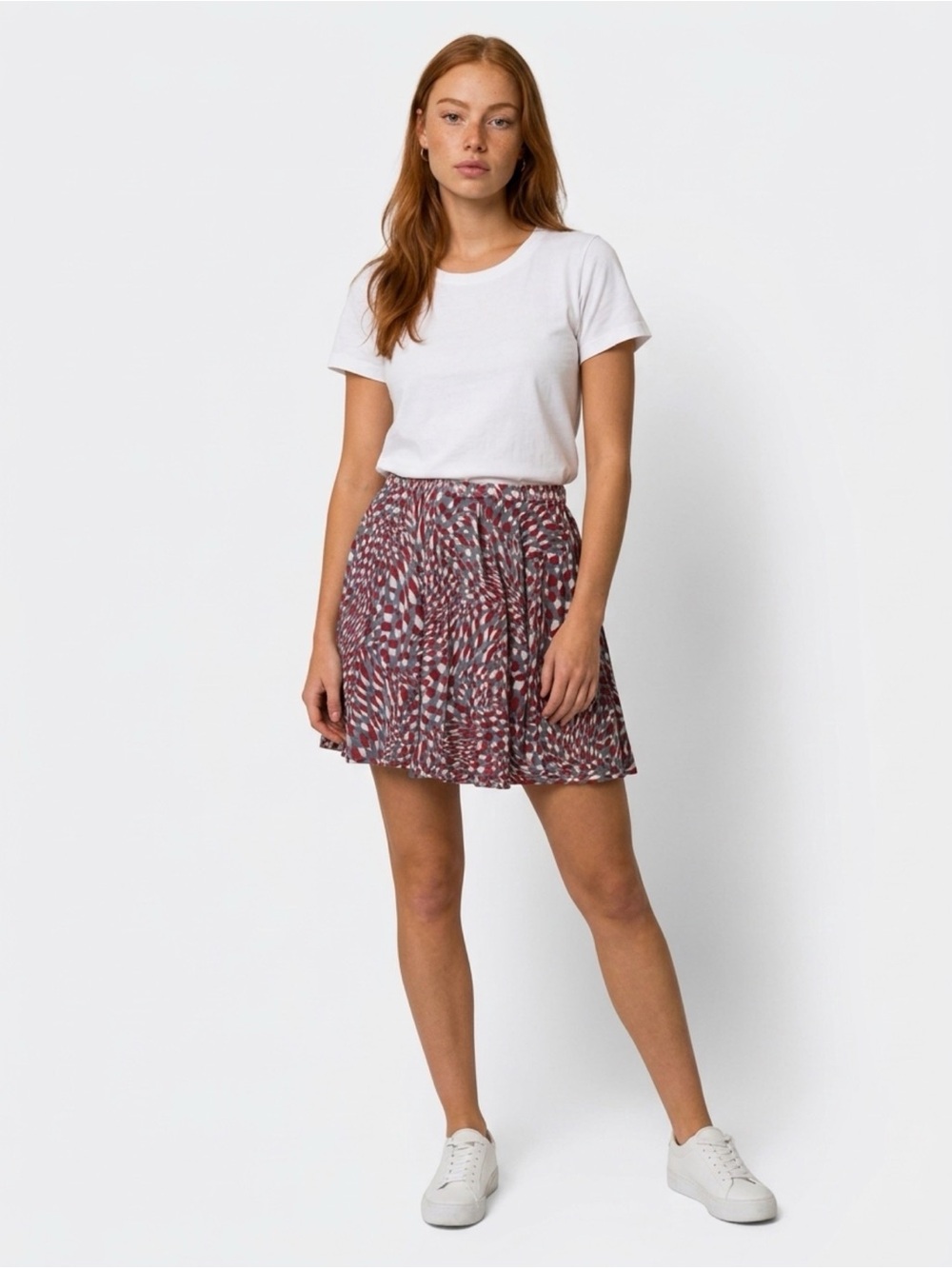 NWT Banana Republic Red and Gray Printed Elastic Waist Skirt